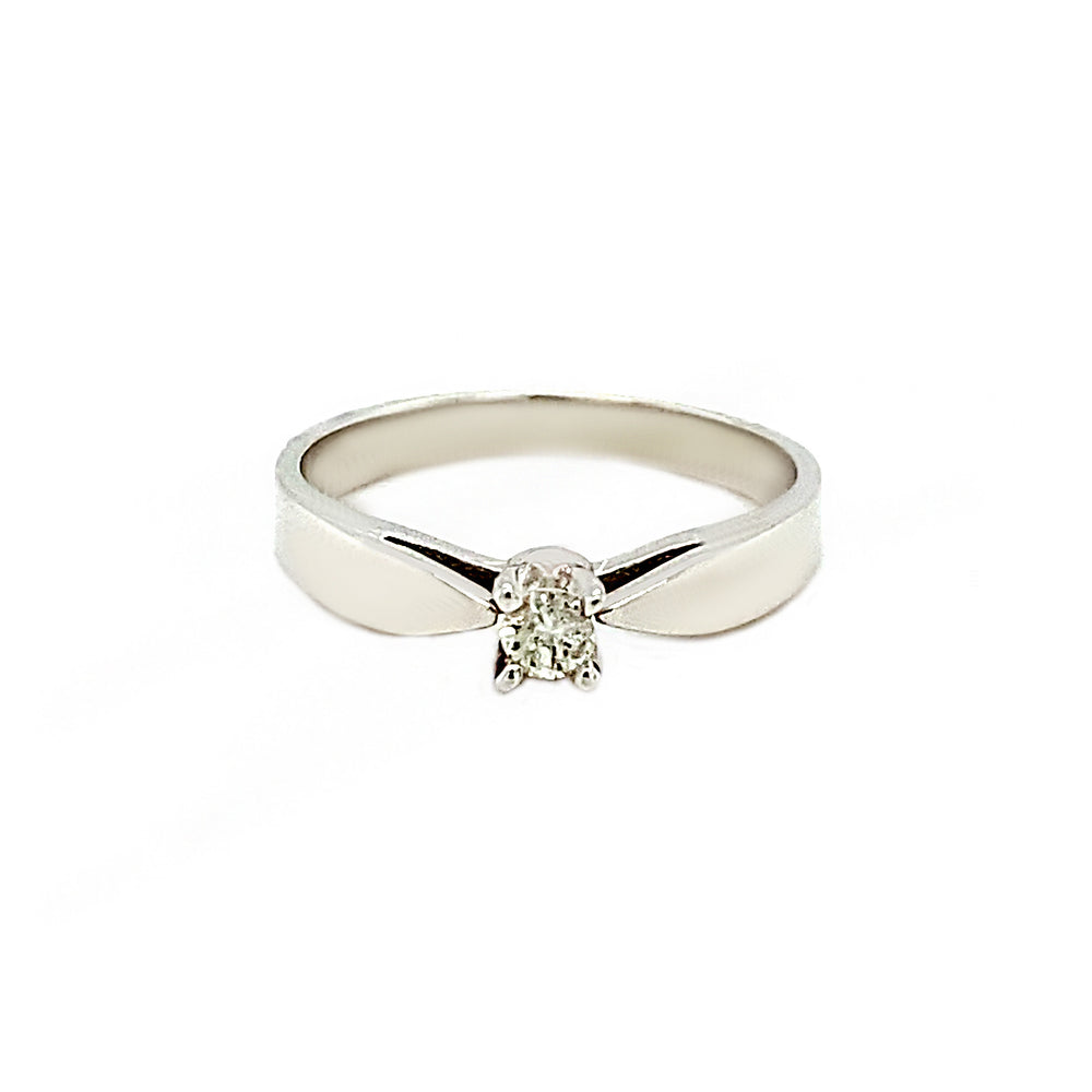 14kt White Gold and Diamond Solitaire Ring