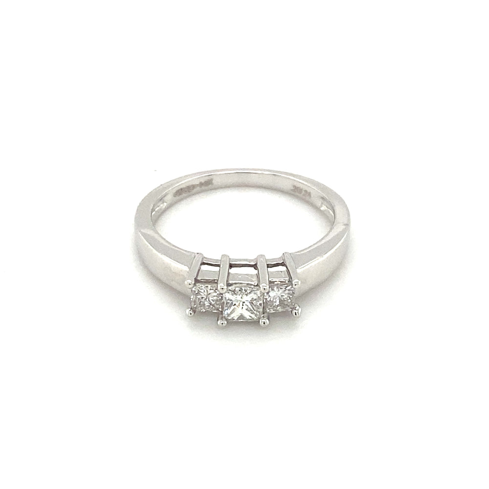 14kt White Gold Three Stone Diamond Ring