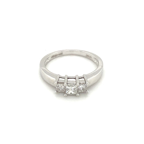 14kt White Gold Three Stone Diamond Ring