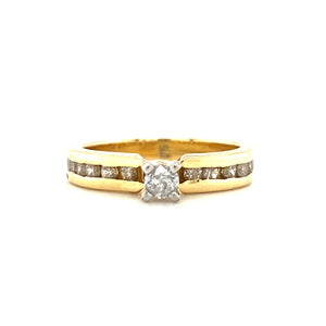 14kt Yellow Gold Diamond Ring
