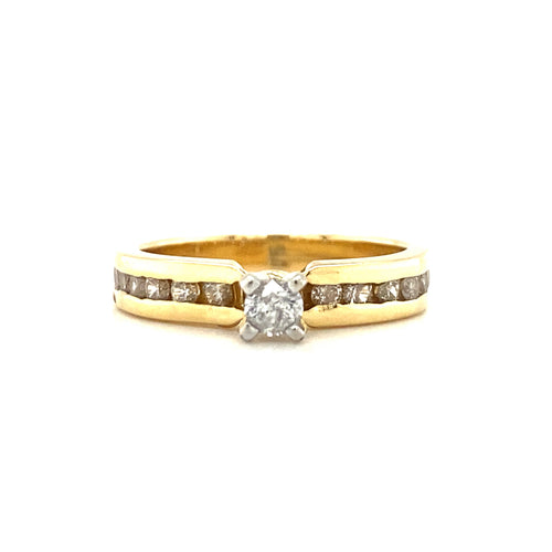 14kt Yellow Gold Diamond Ring