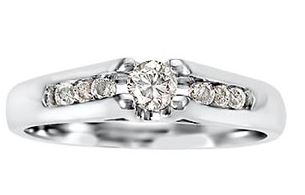 14kt White Gold Diamond Ring