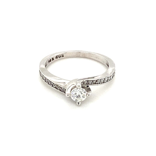 14kt White Gold Diamond Ring