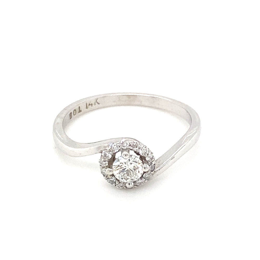 14kt White Gold Round Brilliant Diamond Ring