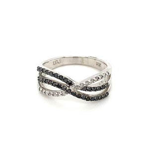 10kt White Gold Black and White Diamond Ring