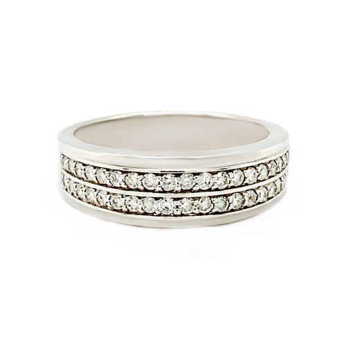 10kt White Gold 0.38 Diamond Ring