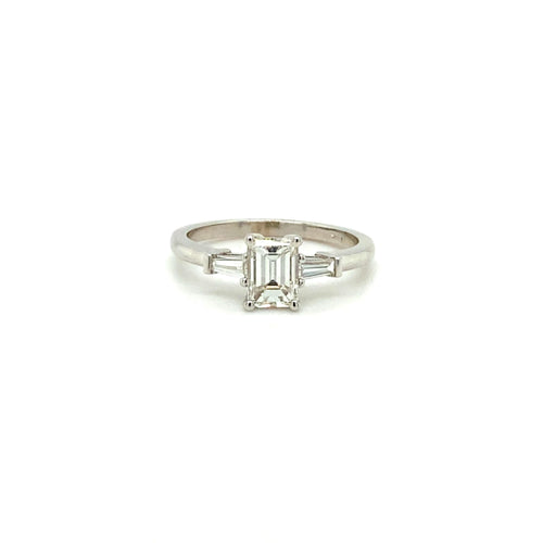 18k White Gold Emerald Cut Ring