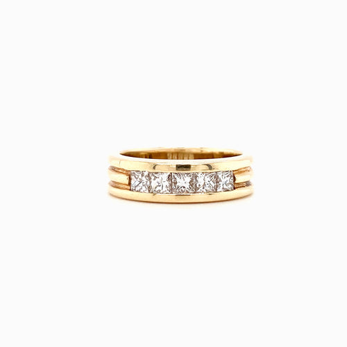 14kt Yellow Gold Diamond Band