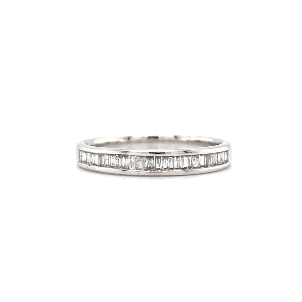 10kt White Gold and 0.25tw Diamond Band
