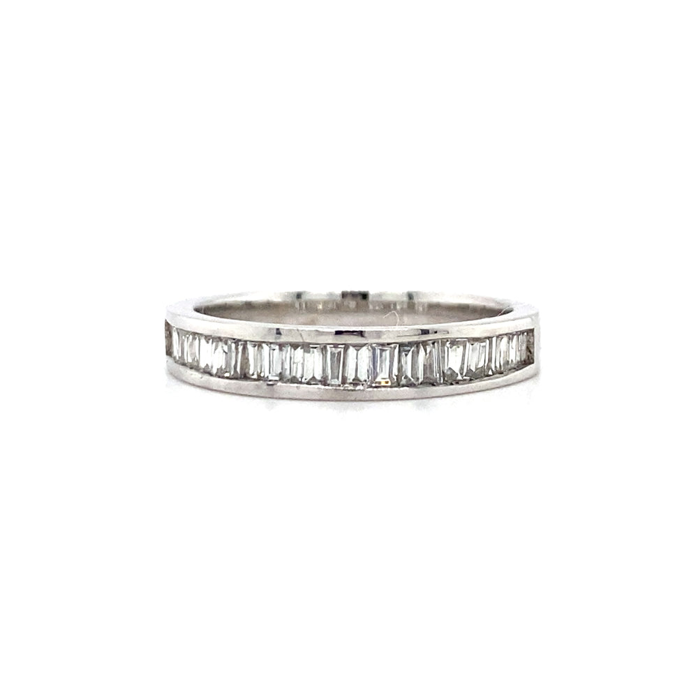 18kt White Gold Diamond Band