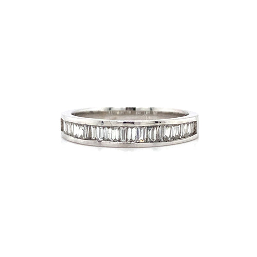 18kt White Gold Diamond Band